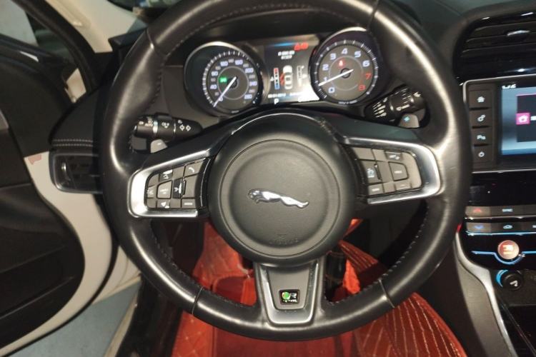 Used Jaguar XE 2015 2.0T 200 PS R-Sport Steering Wheel