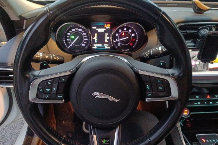 Used Jaguar XE 2015 2.0T 200 PS R-Sport Steering Wheel