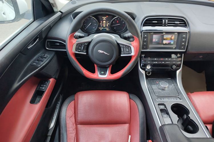 Used Jaguar XE 2015 2.0T 200 PS R-Sport Steering Wheel