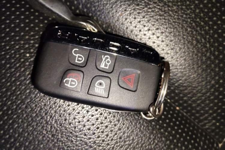 Used Jaguar XE 2015 2.0T 200 PS R-Sport Vehicle Key