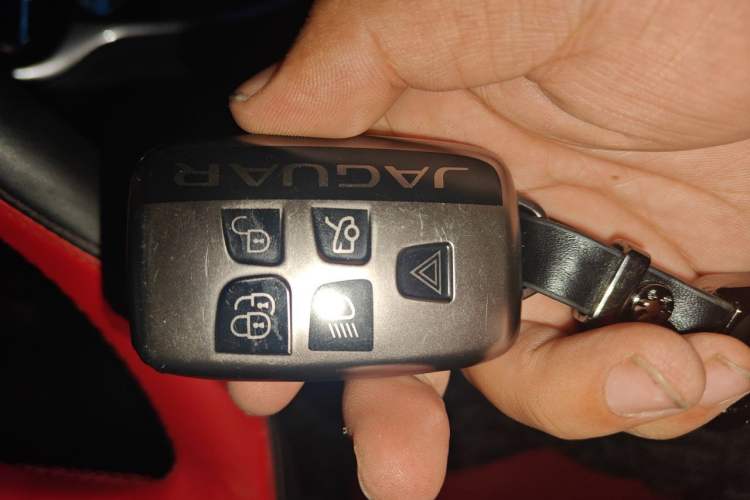 Used Jaguar XE 2015 2.0T 200 PS R-Sport Vehicle Key