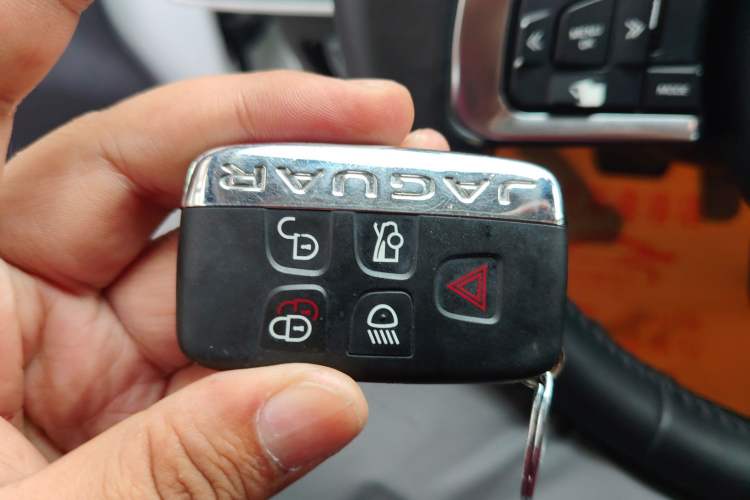 Used Jaguar XE 2015 2.0T 200 PS R-Sport Vehicle Key