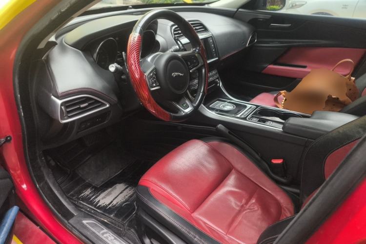 Used Jaguar XE 2015 2.0T 200 PS R-Sport Left Front Seat