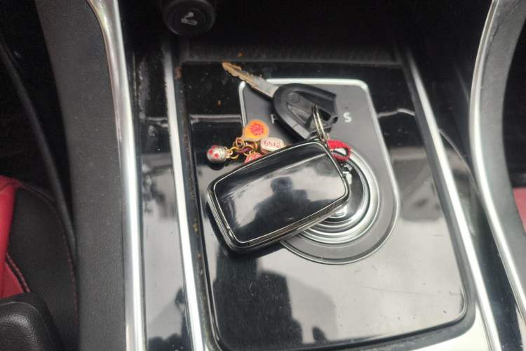 Used Jaguar XE 2015 2.0T 200 PS R-Sport Vehicle Key