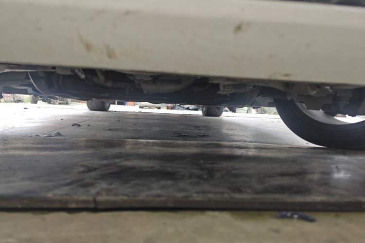 Used Jaguar XE  Chassis Front