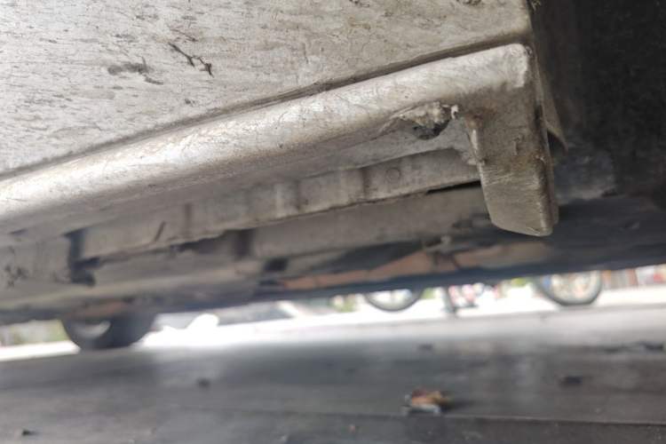 Used Jaguar XE  Chassis Front Right