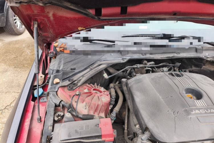 Used Jaguar XE 2017 2.0T 200 PS R-Sport Engine Bay Right