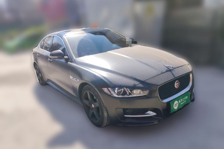 Used Jaguar XE 2017 2.0T 200 PS R-Sport Exterior 2