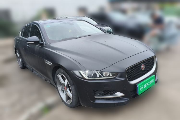 Used Jaguar XE 2017 2.0T 200 PS R-Sport Front Right 45 Deg