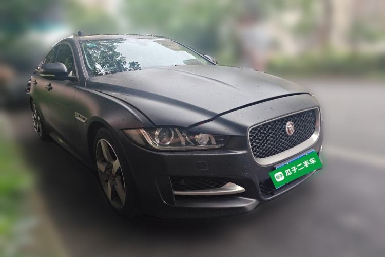 Used Jaguar XE 2017 2.0T 200 PS R-Sport Front Right 45 Deg