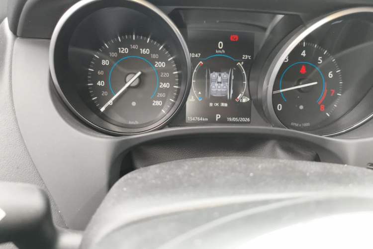 Used Jaguar XE 2017 2.0T 200 PS R-Sport Odometer Close Up