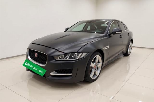 Ojetý Jaguar XE 2017 2.0T 200 PS R-Sport