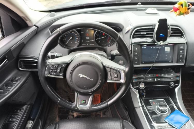 Used Jaguar XE 2017 2.0T 200 PS R-Sport Steering Wheel