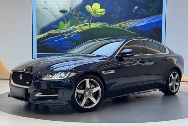 Used Jaguar XE 2017 2.0T 240 PS R-Sport