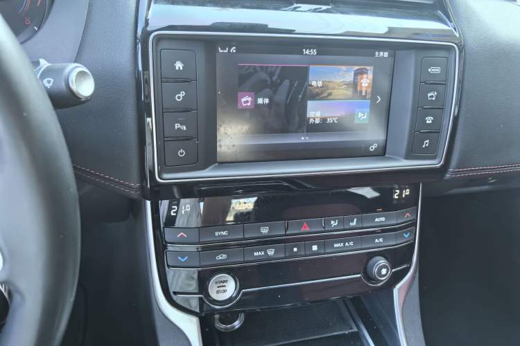 Used Jaguar XE 2017 2.0T 200 PS R-Sport Audio And AC Panel