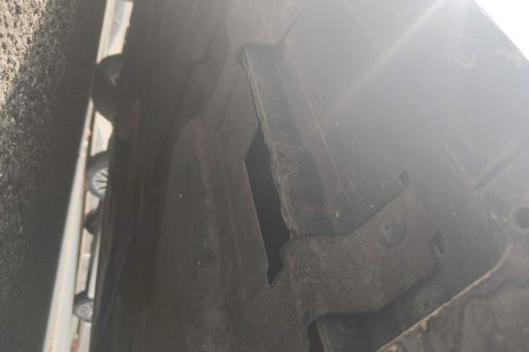 Used Jaguar XE 2017 2.0T 200 PS R-Sport Chassis Rear Left