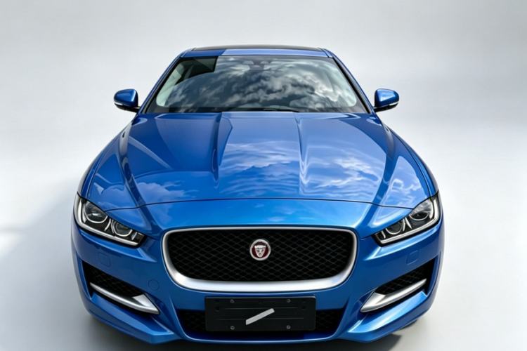 Used Jaguar XE 2017 2.0T 200 PS R-Sport Exterior 1