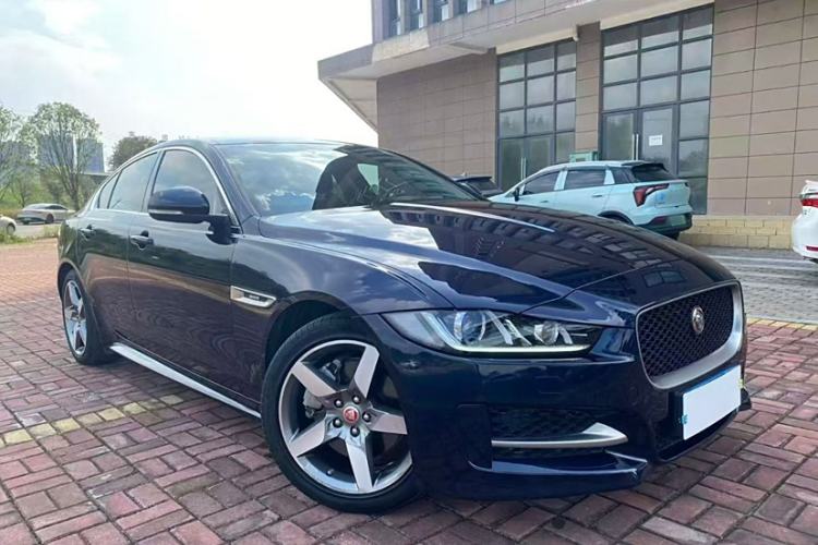 Used Jaguar XE 2017 2.0T 200 PS R-Sport Exterior 1