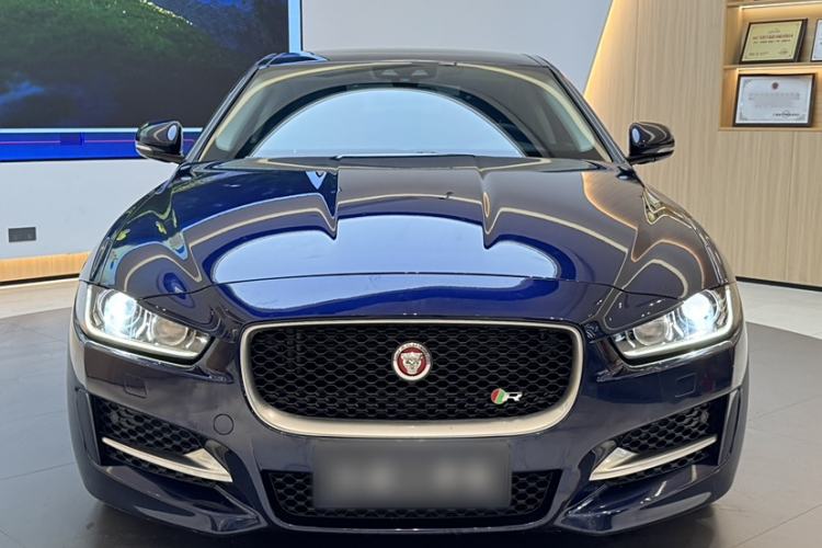 Used Jaguar XE 2017 2.0T 240 PS R-Sport Exterior 1