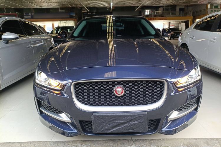 Used Jaguar XE 2017 2.0T 200 PS R-Sport Exterior 1
