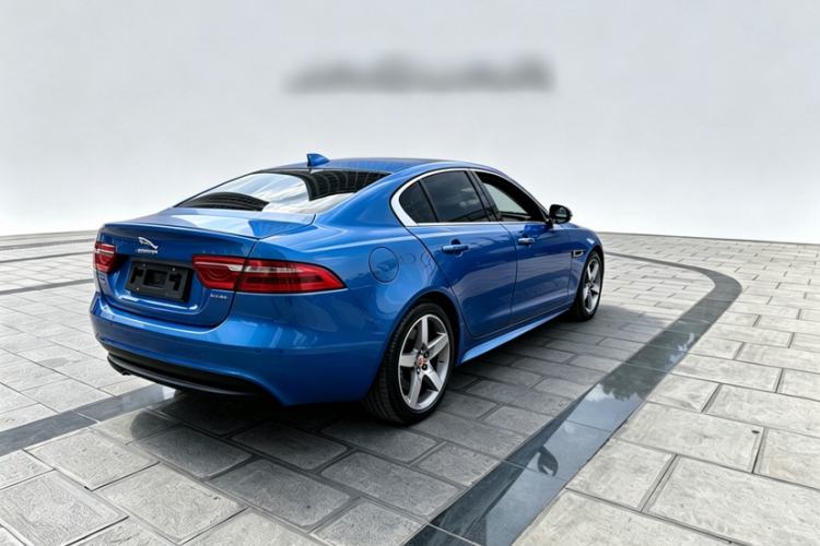 Used Jaguar XE 2017 2.0T 200 PS R-Sport Exterior 2