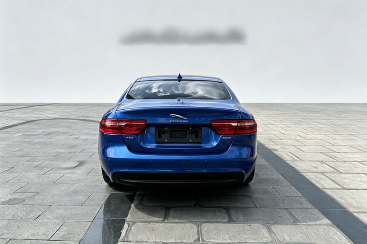 Used Jaguar XE 2017 2.0T 200 PS R-Sport Exterior 4