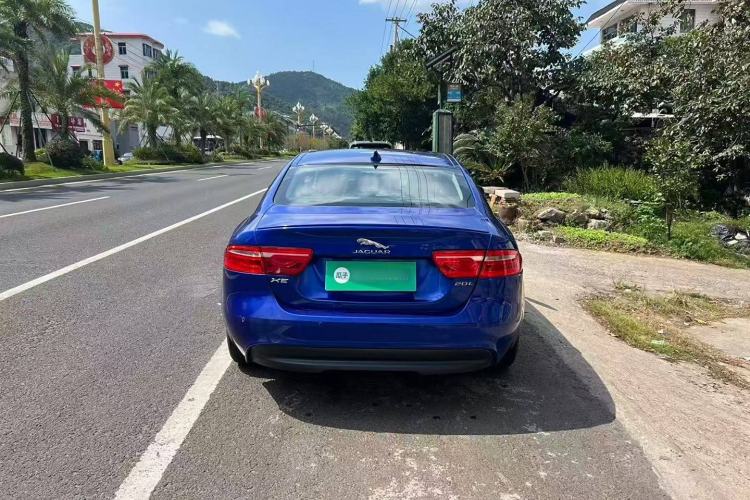 Used Jaguar XE 2017 2.0T 200 PS R-Sport Exterior 4