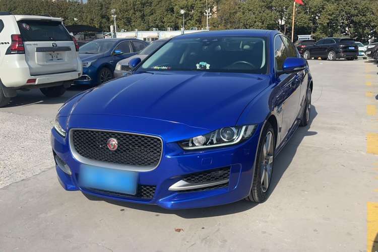 Used Jaguar XE 2017 2.0T 200 PS R-Sport Exterior 5