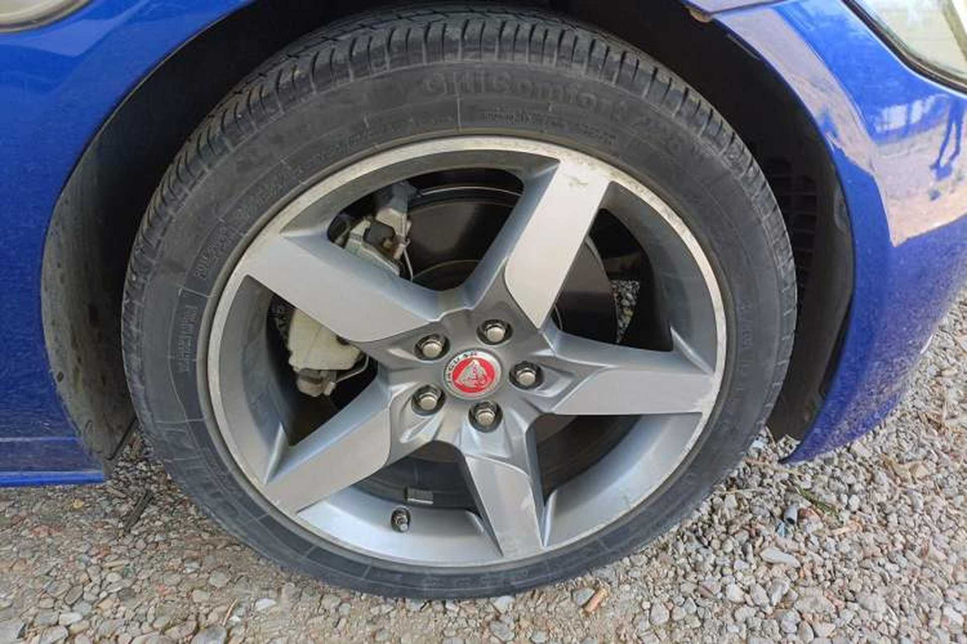 Used Jaguar XE 2017 2.0T 200 PS R-Sport Exterior 7