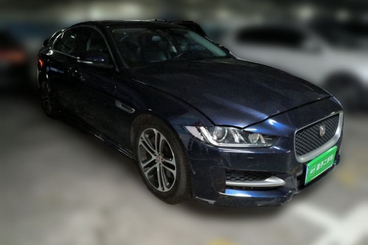 Used Jaguar XE 2017 2.0T 200 PS R-Sport Front Right 45 Deg