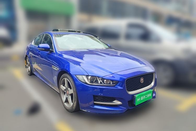 Used Jaguar XE 2017 2.0T 200 PS R-Sport Front Right 45 Deg