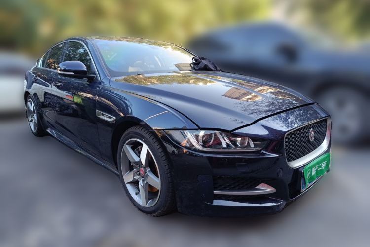 Used Jaguar XE 2017 2.0T 200 PS R-Sport Front Right 45 Deg