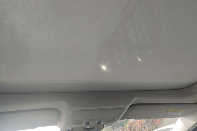 Used Jaguar XE 2017 2.0T 200 PS R-Sport Headliner
