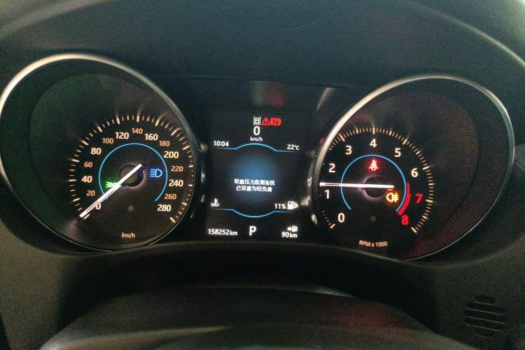Used Jaguar XE 2017 2.0T 200 PS R-Sport Instrument Cluster