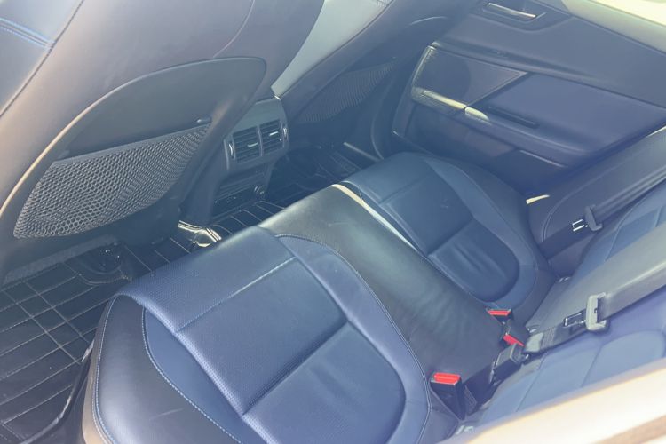 Used Jaguar XE 2017 2.0T 200 PS R-Sport Interior 1