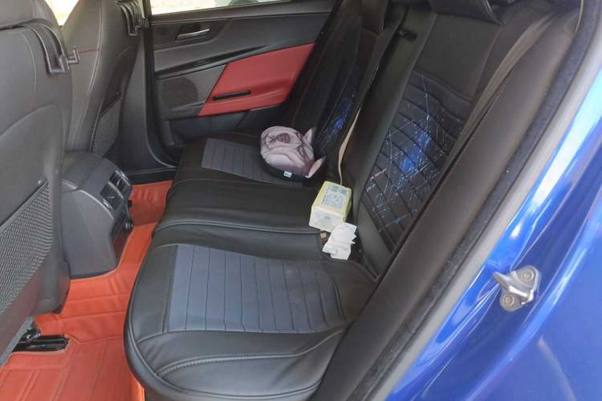 Used Jaguar XE 2017 2.0T 200 PS R-Sport Interior 4
