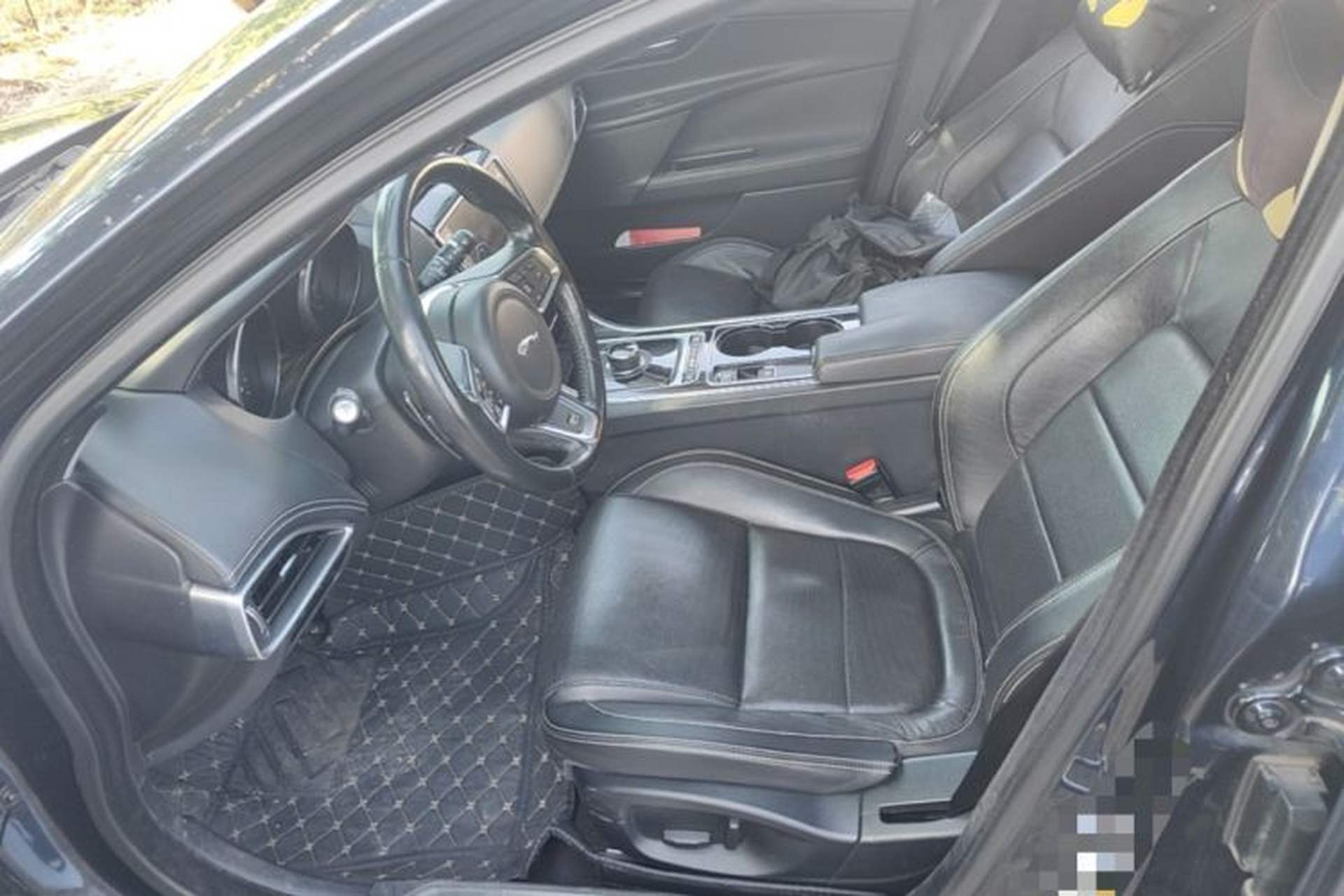 Used Jaguar XE 2017 2.0T 200 PS R-Sport Left Front Seat