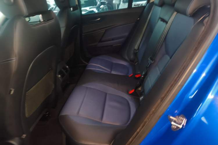 Used Jaguar XE 2017 2.0T 200 PS R-Sport Left Rear Seat