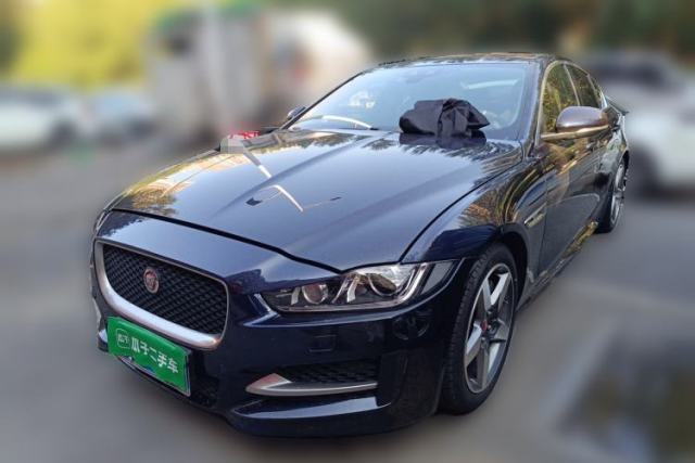 Ojetý Jaguar XE 2017 2.0T 200 PS R-Sport