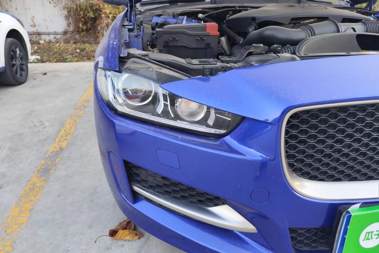 Used Jaguar XE 2017 2.0T 200 PS R-Sport Right Front Headlight