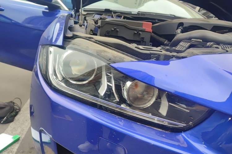 Used Jaguar XE 2017 2.0T 200 PS R-Sport Right Front Headlight