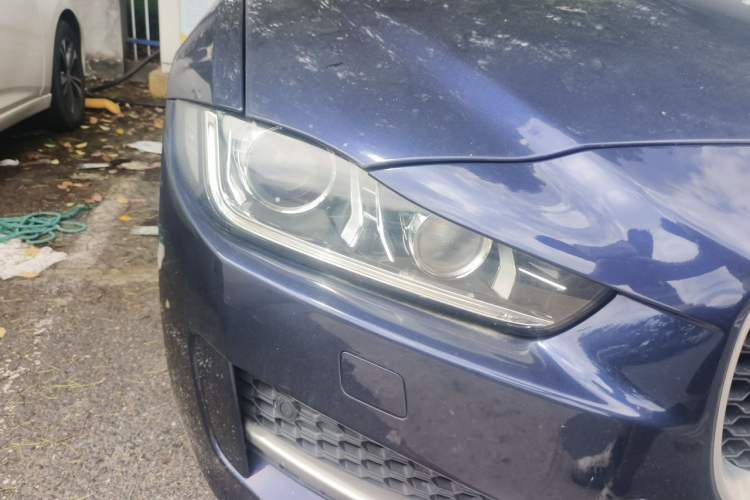 Used Jaguar XE 2017 2.0T 200 PS R-Sport Right Front Headlight