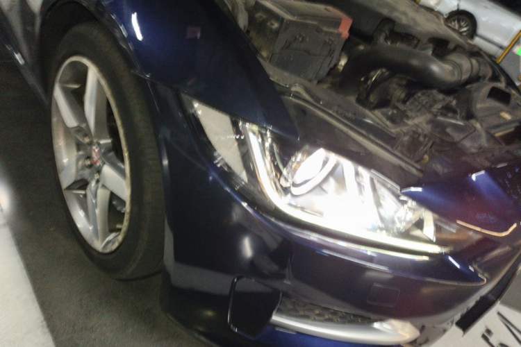 Used Jaguar XE 2017 2.0T 200 PS R-Sport Right Front Headlight