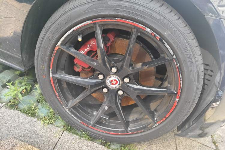 Used Jaguar XE 2017 2.0T 200 PS R-Sport Right Front Wheel Hub