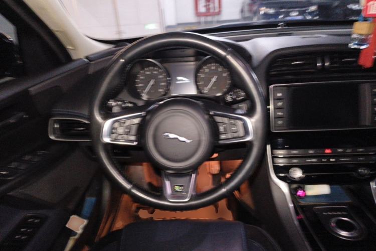 Used Jaguar XE 2017 2.0T 200 PS R-Sport Steering Wheel