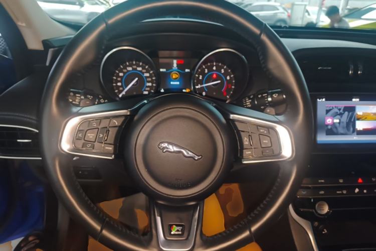 Used Jaguar XE 2017 2.0T 200 PS R-Sport Steering Wheel