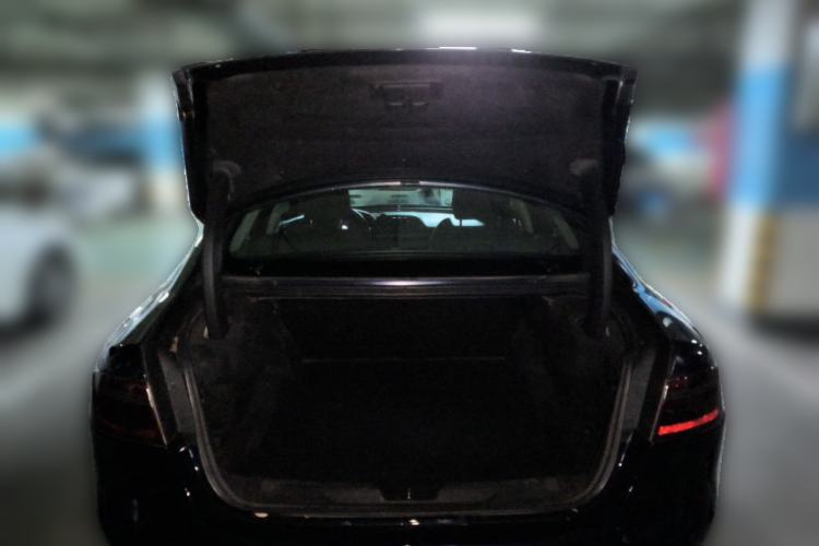 Used Jaguar XE 2017 2.0T 200 PS R-Sport Trunk