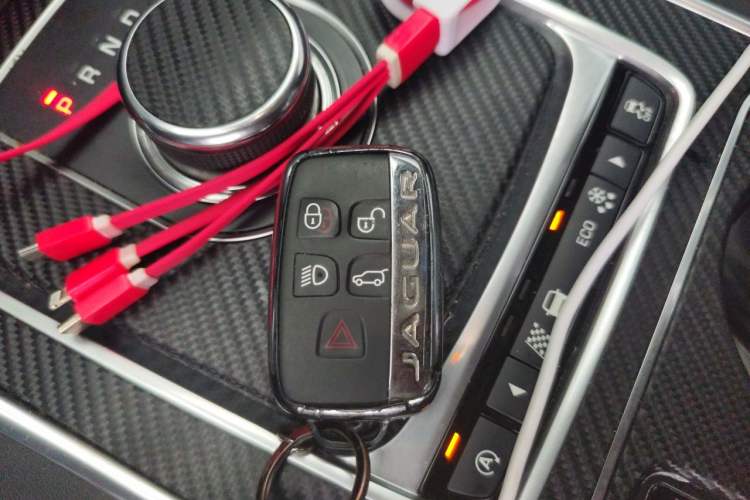 Used Jaguar XE 2017 2.0T 200 PS R-Sport Vehicle Key