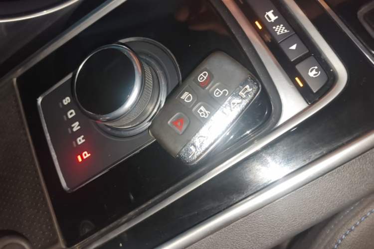 Used Jaguar XE 2017 2.0T 200 PS R-Sport Vehicle Key