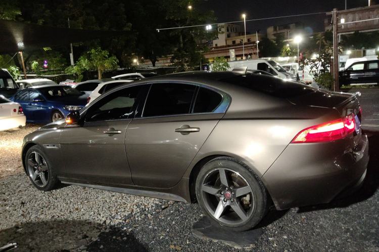 Used Jaguar XE 2017 2.0T 200 PS R-Sport Exterior 3